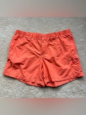 Columbia Women’s Orange Outdoor Shorts - Size XL - EUC - 100% Nylon